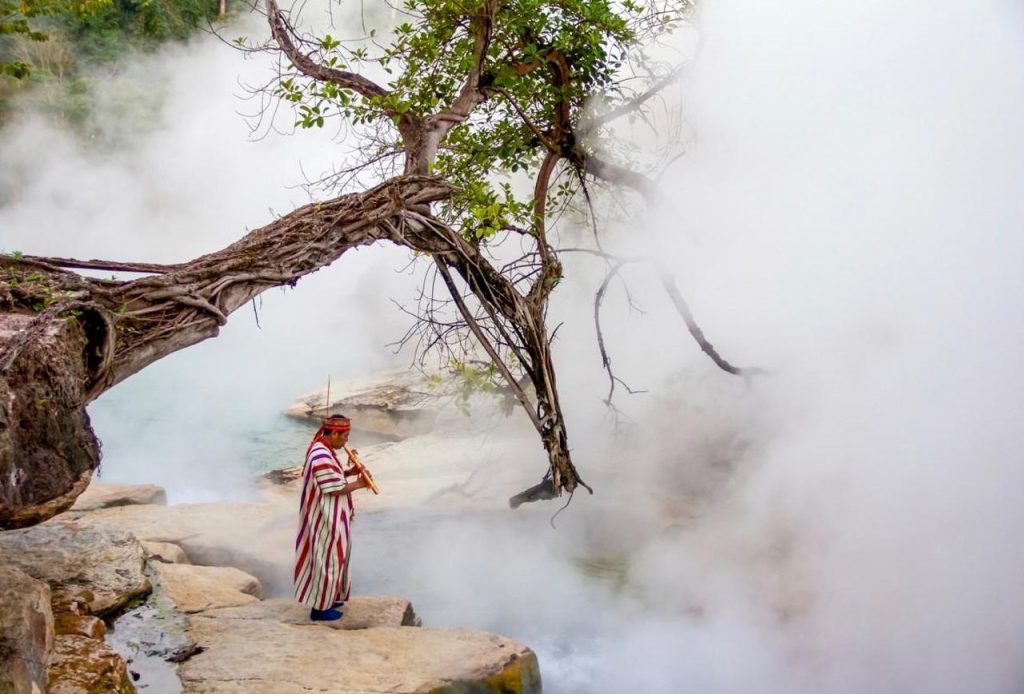 The Boiling River in Amazon sungai didih di Amazon