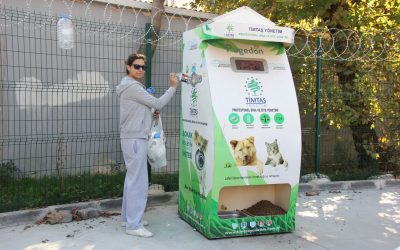 Pugedon Recycling Box Helps Animals and the Earth