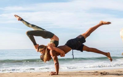 5 Benefits of Acroyoga for Women
